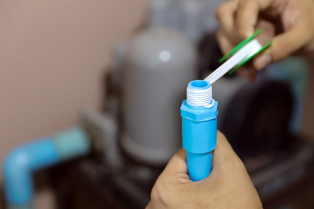 Wrapping PTFE tape on plastic pipe threads